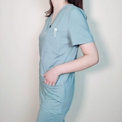 Custom hospital nurse scrub tops